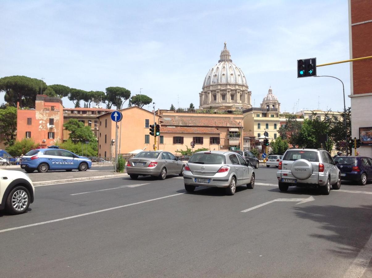 Vatican Luxury Home ローマ エクステリア 写真